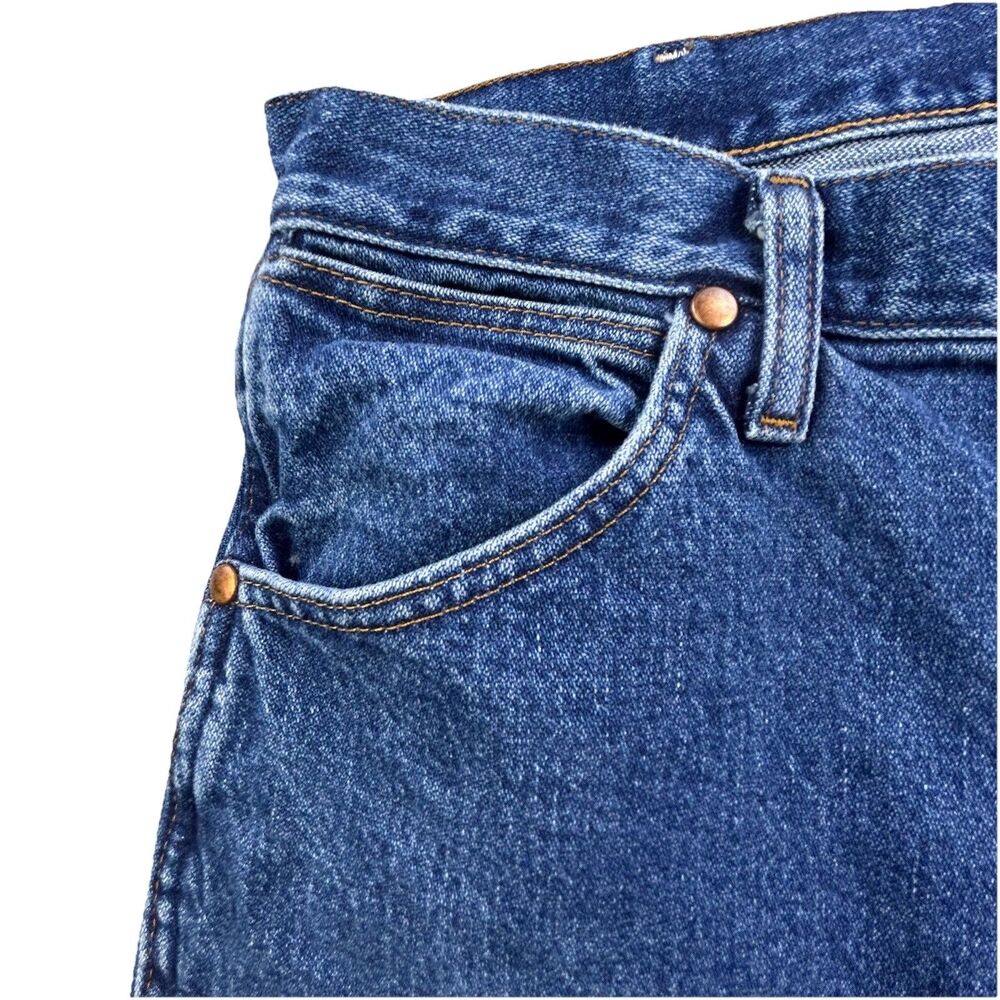 Vintage Wrangler Jeans Mens 32x32 Blue Medium Wash Cowboy Cut Western 13MWZ - Picture 3 of 13